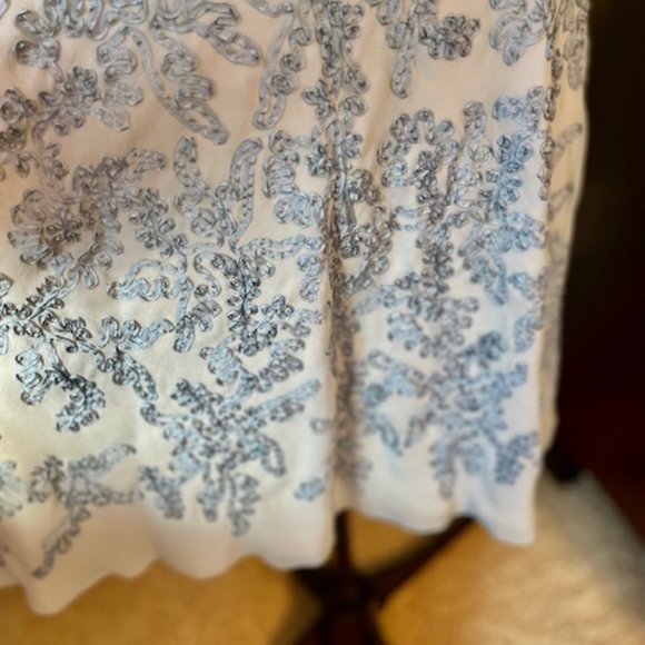 Carmen Marc Valvo Signature Dusty Blue Dress Size 4, (EUC) - Picture 13 of 14